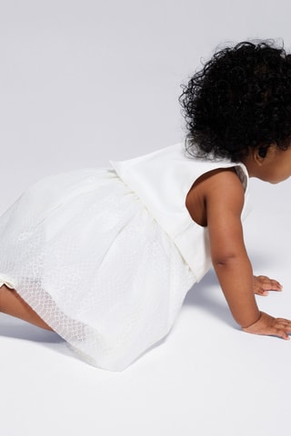 Vestido sem mangas - Branco - Obaibi