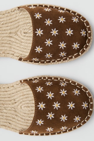 Espadrilles à brides à fleurs - Marron