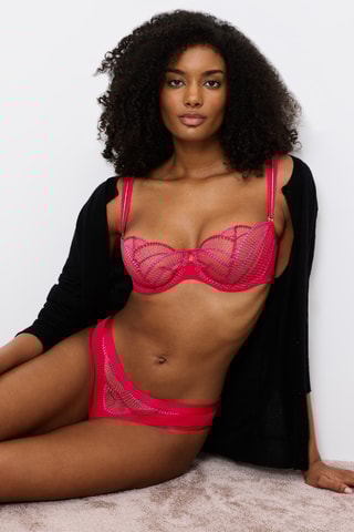 Beha Palina Sea Full of Stars - Rood