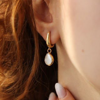 Pendientes - Latón chapado en oro y perlas blancas