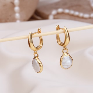 Pendientes - Latón chapado en oro y perlas blancas