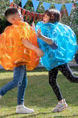 2 pelotas gigantes hinchables - Desde 2 años