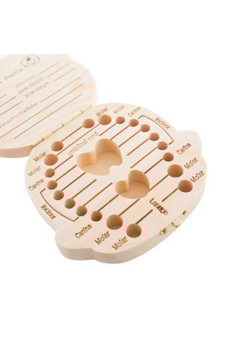 Caja de recuerdos de madera