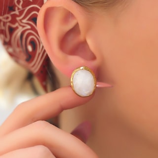 Oorbellen - messing doublé goud en maansteen