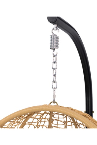 Cadeirão em forma de ovo suspenso