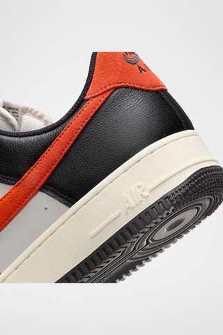 Nike Air Force 1 '07 LV8 en cuir - Noir et corail