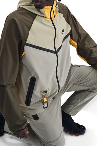 Coupe-vent à capuche - Vert olive