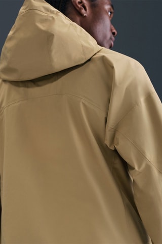 Coupe-vent à capuche Nike ACG Morpho - Beige et blanc