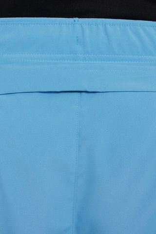 Short - Ciel et noir