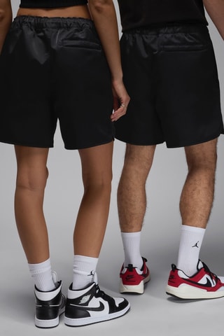 Short Essentials - Noir