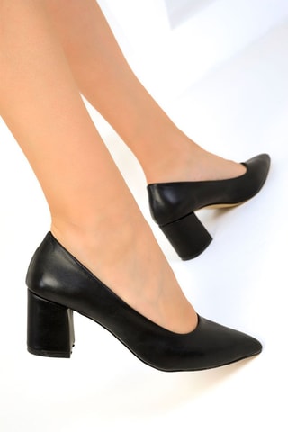 Sapatos de salto - Preto