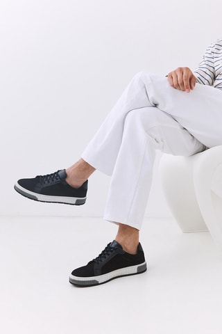 Sapatilhas em couro - Preto