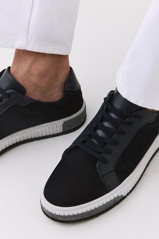 Sapatilhas em couro - Preto