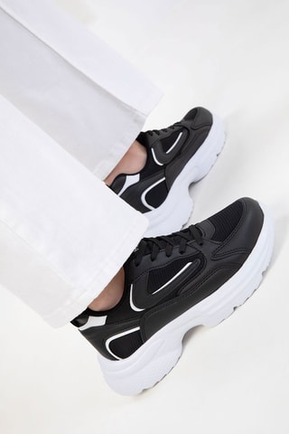 Sapatilhas com plataforma - Preto