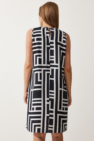 Vestido direito - Branco e preto