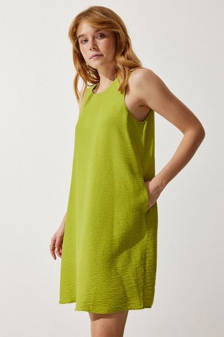 Vestido trapézio em linho - Pistácio