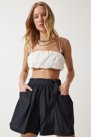 Calções de cintura subida - Preto