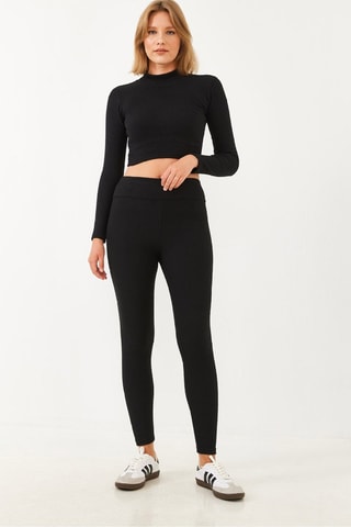 Crop top e leggings - Preto