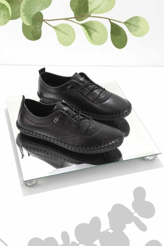 Sapatilhas em couro - Preto