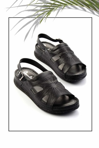 Sandálias em couro - Preto