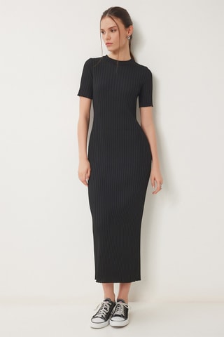 Vestido midi - preto