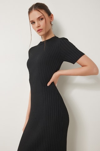 Vestido midi - preto