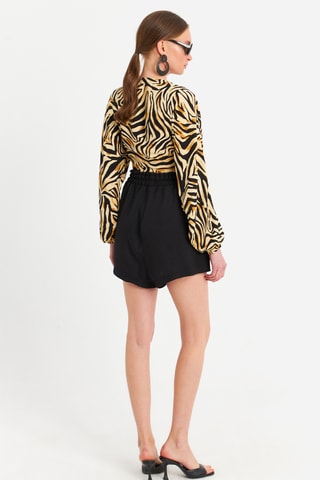 Calções de cintura subida - Preto