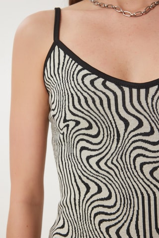 Vestido justo - Preto e cru