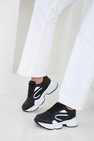 Sapatilhas - Preto e branco