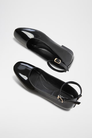 Sabrinas em verniz - Preto