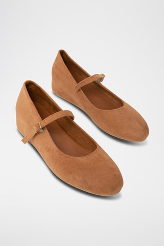 Sapatos Mary Jane com cunha - Castanho