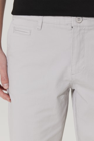 Calções slim - Bege