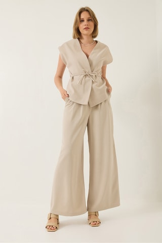 Colete e calças cintura subida - Bege