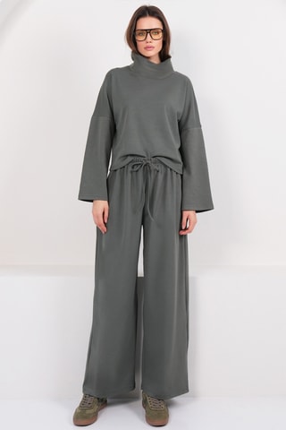 Camisa oversize e calças palazzo - Caqui