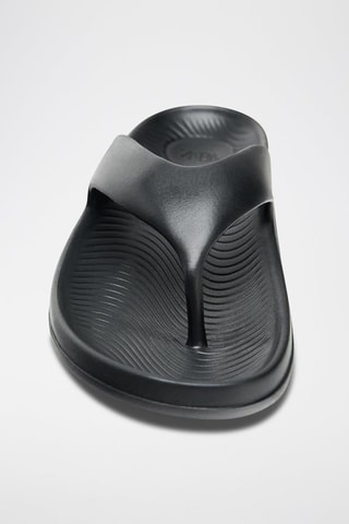 Chinelos de dedo - Preto