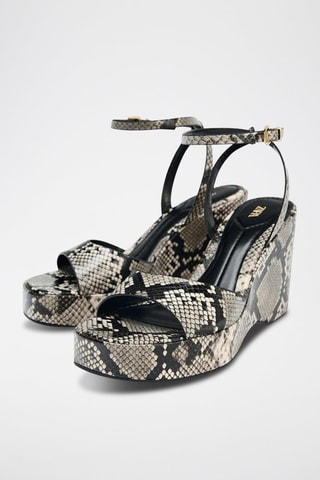 Sandálias com cunha - Preto e cru