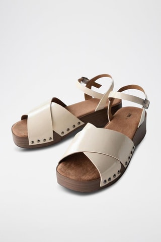 Sandálias com cunha - Cru