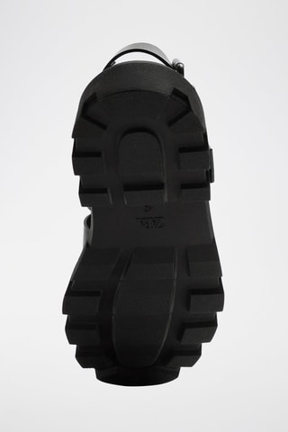 Sandálias com plataforma - Preto