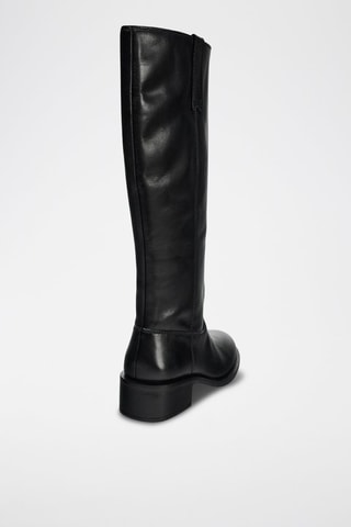 Botas em couro - Preto