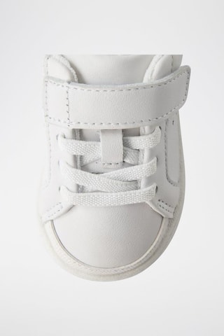 Sapatilhas em couro - Branco
