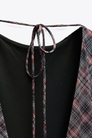 Vestido trapézio - Vermelho e preto