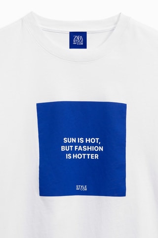 T-shirt - Branco e azul-real