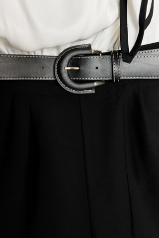 Macacão curto - Branco e preto