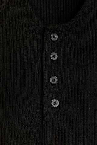 Vestido direito- Preto