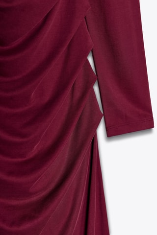 Vestido direito- Bordô