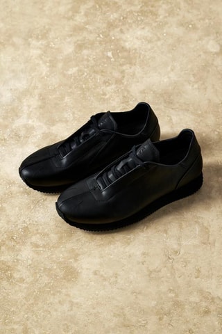 Sapatilhas em couro - Preto