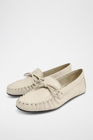 Mocassins em couro - Cru