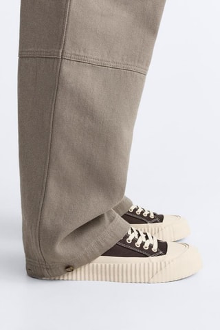 Ténis com plataforma- Castanho