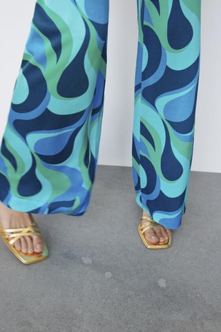 Sandálias de salto em couro- Dourado