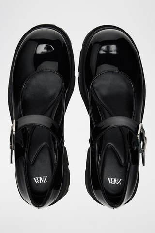 Babies de salto envernizados - Preto